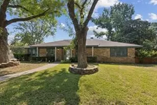 1702 Paisley Dr, Arlington, TX 76015 - Photo 2