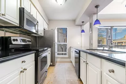 5934 Sandhurst Lane #207, Dallas, TX 75206 - Photo 8