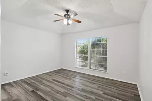 2106 Valleywood Dr, Arlington, TX 76013 - Photo 8