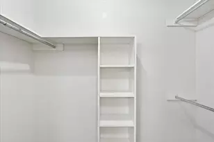 2106 Valleywood Dr, Arlington, TX 76013 - Photo 4