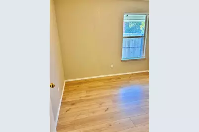 512 Hollyberry Drive, Mansfield, TX 76063 - Photo 6