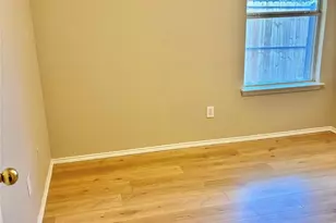 512 Hollyberry Dr, Mansfield, TX 76063 - Photo 6