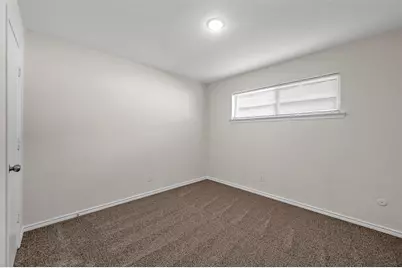 939 Lindy Court, Irving, TX 75060 - Photo 14