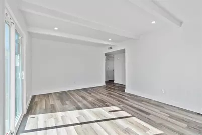 5326 Creek Valley Drive, Arlington, TX 76018 - Photo 6