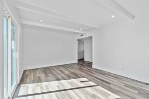 5326 Creek Valley Dr, Arlington, TX 76018 - Photo 6