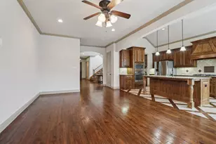 8217 Almont Dr, Plano, TX 75024 - Photo 10