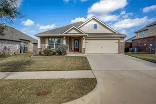 1913 Pavilion Ln, Denton, TX 76210 - Photo 2