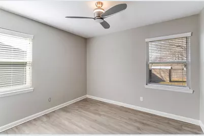 8725 Woodbrook Drive, Dallas, TX 75243 - Photo 16