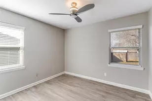 8725 Woodbrook Dr, Dallas, TX 75243 - Photo 16