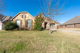 9101 Waters Ln, Rowlett, TX 75089 - Photo 2