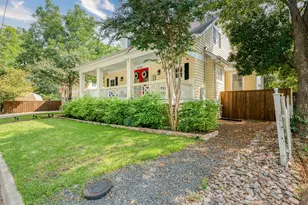 210 Oak St, McKinney, TX 75069 - Photo 2