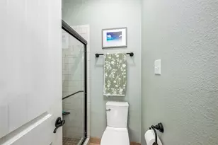 210 Oak St, McKinney, TX 75069 - Photo 18