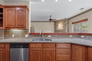 2914 San Gabriel Dr, Granbury, TX 76048 - Photo 12