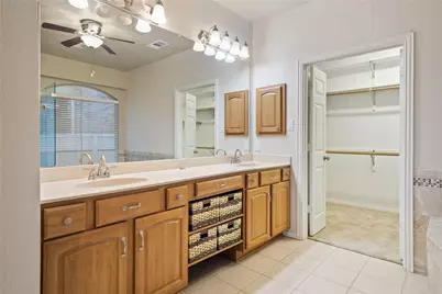 6048 Cypress Cove Drive, The Colony, TX 75056 - Photo 18