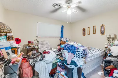 305 Cedar Creek Court, Fort Worth, TX 76103 - Photo 18