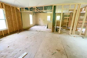 380 3rd St NE, Paris, TX 75460 - Photo 2