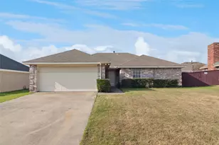 1403 Aviary Dr, DeSoto, TX 75115 - Photo 2