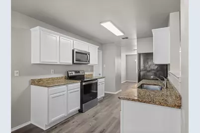 1021 Badger Run, Lancaster, TX 75134 - Photo 10