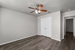 1021 Badger Run, Lancaster, TX 75134 - Photo 20