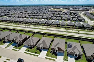 10924 Ranchera Dr, Aubrey, TX 76227 - Photo 24