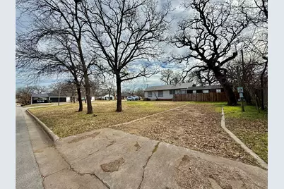 301 NW 23rd Street, Mineral Wells, TX 76067 - Photo 6