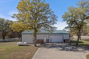103 Iron Horse Ct, Azle, TX 76020 - Photo 36