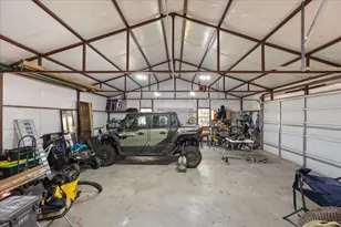 103 Iron Horse Ct, Azle, TX 76020 - Photo 38