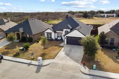 1436 Town Creek Circle, Weatherford, TX 76086 - Photo 2