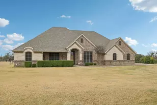 101 Maral Ln, Azle, TX 76020 - Photo 2