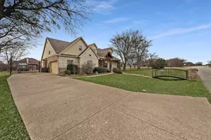 5618 Gebron Ct, Fort Worth, TX 76126 - Photo 10