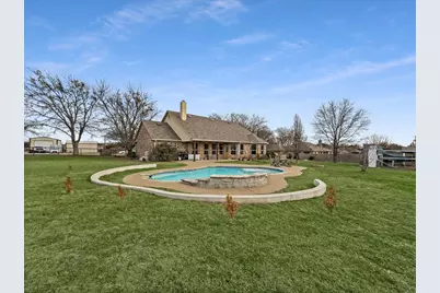 5618 Gebron Court, Fort Worth, TX 76126 - Photo 2