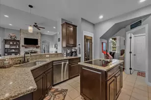 5618 Gebron Ct, Fort Worth, TX 76126 - Photo 6