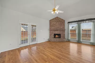 2105 Highwood Street, Mesquite, TX 75181 - Photo 8