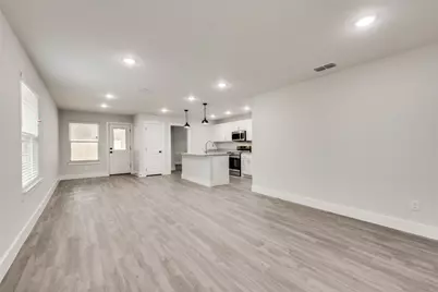 420 E 5th Street, Bonham, TX 75418 - Photo 1