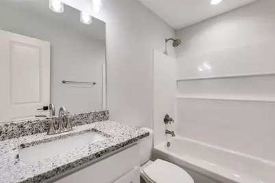 420 E 5th Street, Bonham, TX 75418 - Photo 14