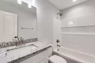 420 E 5th St, Bonham, TX 75418 - Photo 14