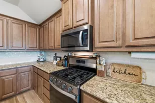 7737 Oakmeade St, Joshua, TX 76058 - Photo 14