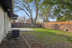 3035 Townsend Dr, Dallas, TX 75229 - Photo 28