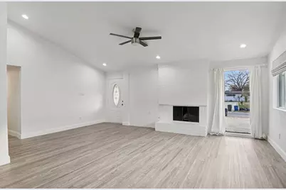 3035 Townsend Drive, Dallas, TX 75229 - Photo 4