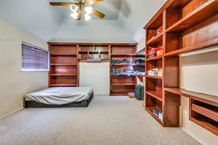 1400 Endicott Dr, Arlington, TX 76018 - Photo 16