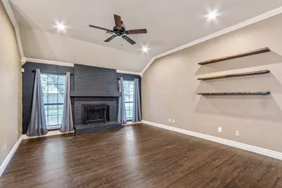 9508 Riviera Drive, Waco, TX 76712 - Photo 8