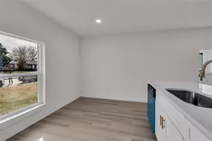 913 Roaming Rd Dr, Allen, TX 75002 - Photo 8