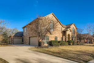 2207 Creekedge Ct, Corinth, TX 76210 - Photo 2