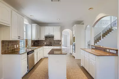 2207 Creekedge Court, Corinth, TX 76210 - Photo 10