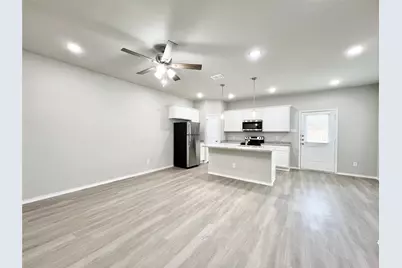 3501 E Renfro Street #416, Burleson, TX 76028 - Photo 6