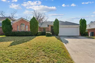 342 Stately Oak Ln, Lake Dallas, TX 75065 - Photo 1