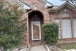 8617 Shadow Trace Dr, Fort Worth, TX 76244 - Photo 2