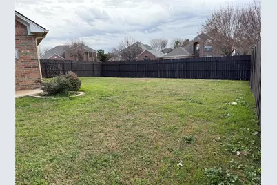 8617 Shadow Trace Drive, Fort Worth, TX 76244 - Photo 16