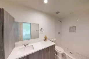 10022 Glenrio Ln, Dallas, TX 75229 - Photo 12