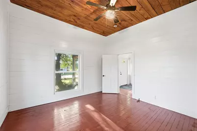 602 Cedar Street, Lott, TX 76656 - Photo 6